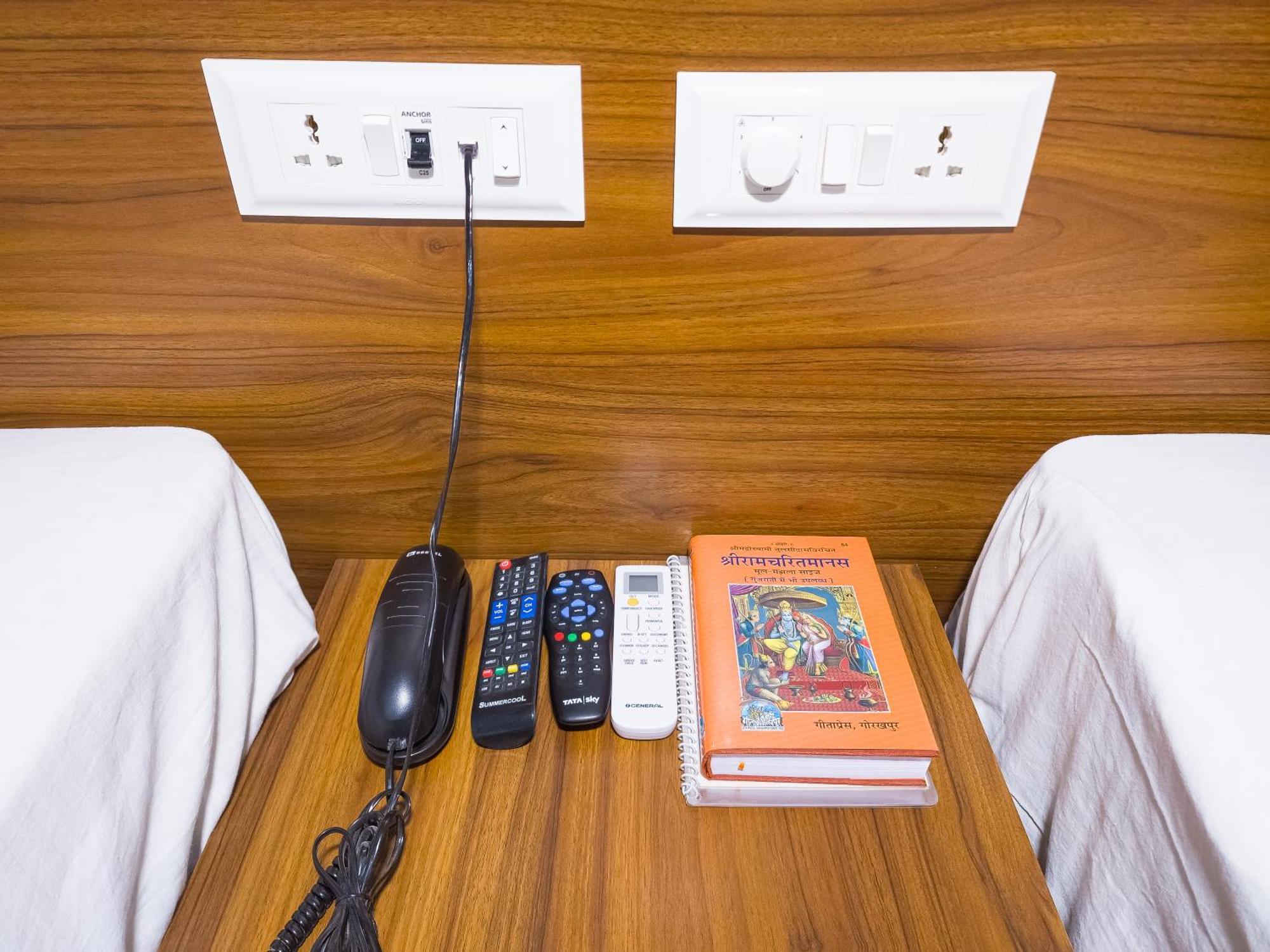 Amritara Ramila Kutir Hotell Ayodhya Eksteriør bilde