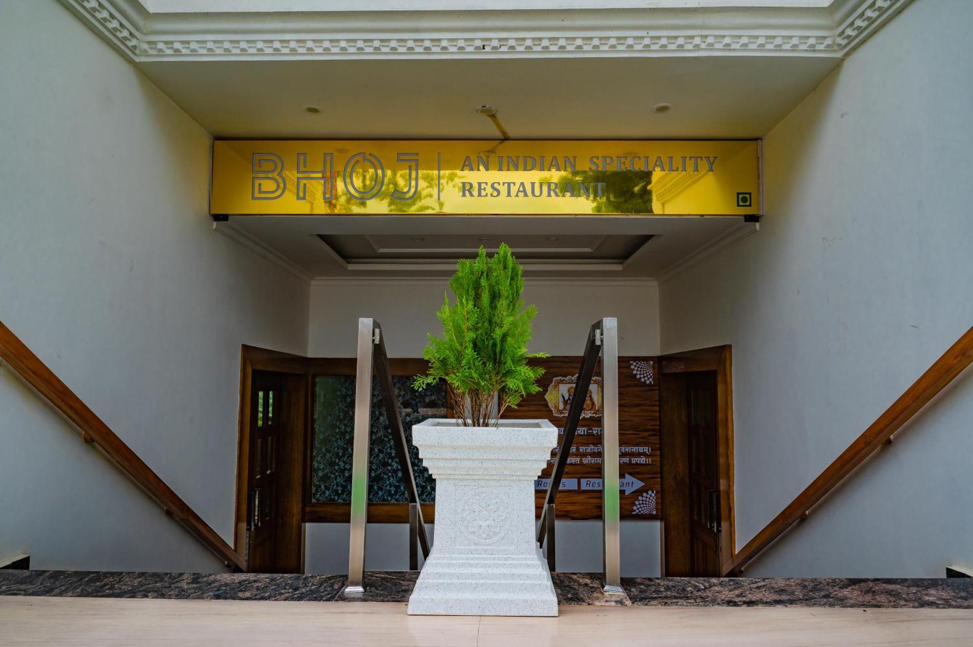 Amritara Ramila Kutir Hotell Ayodhya Eksteriør bilde